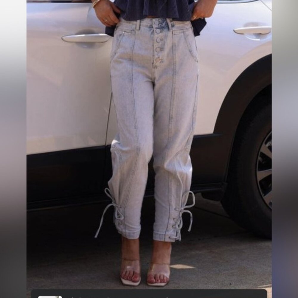 NWT. INSANE GENEWomen’s high-rise Barrel-Fit oversized button-fly jeans